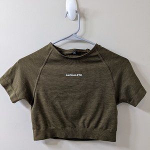 Alphalete Amplify Crop Top - Canteen